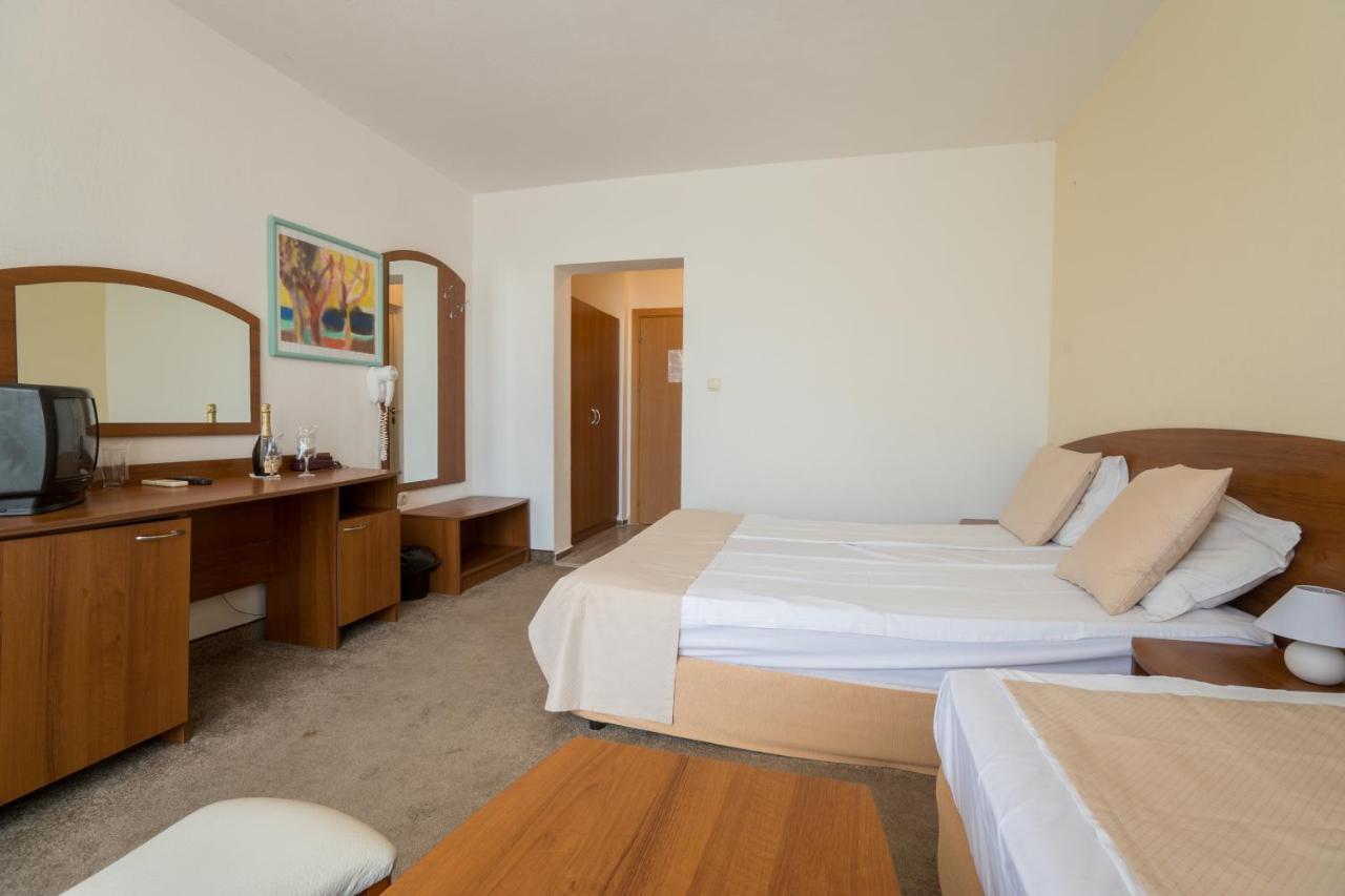 Perla Plaza Hotel Приморско Экстерьер фото