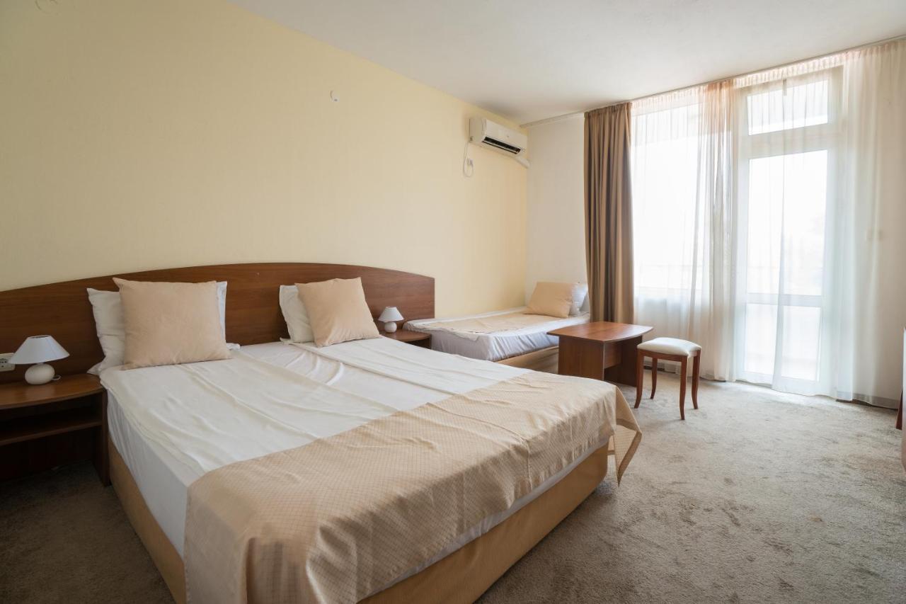 Perla Plaza Hotel Приморско Экстерьер фото